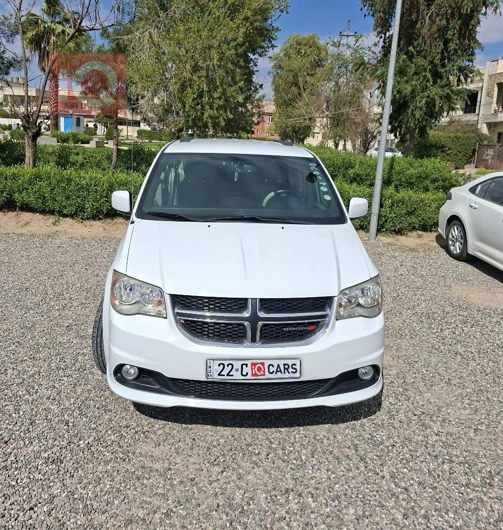 دودج جراند كارافان